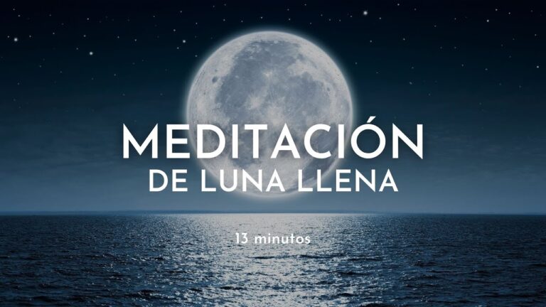 Reflejo de la Luna: Mindfulness en Noches de Luna Llena