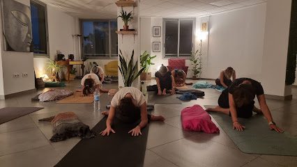 ALMA YOGA: Descubre el mejor centro de yoga para equilibrar mente, cuerpo y espíritu