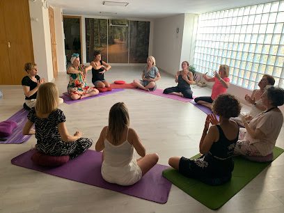 Laura Yoga Benicarló: Descubre el mejor instructor/a de yoga en tu ciudad