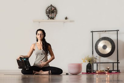 Yoga Bindu: Tu centro de yoga en Madrid para encontrar equilibrio y bienestar