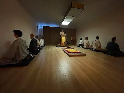 Dojo Zen de Tenerife | Descubre la Comunidad Budista Zen Luz del Dharma en nuestro Centro de Meditación