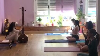 Kaivalya Escuela de Yoga: Descubre el Centro de Yoga líder en bienestar y equilibrio