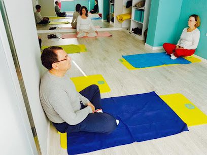 La ISLA del YOGA | Clases de Yoga Terapéutico en San Fernando: Descubre el Mejor Centro de Yoga para Sanar Cuerpo y Mente