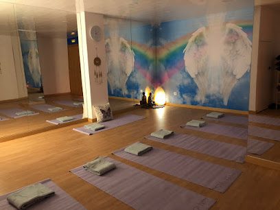 Centro Terapéutico Los 7 Planos: Descubre el Mejor Centro de Yoga en Terrassa