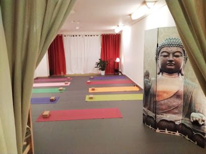 Flor de Tila Yoga: Descubre el mejor centro de yoga para lograr equilibrio y bienestar