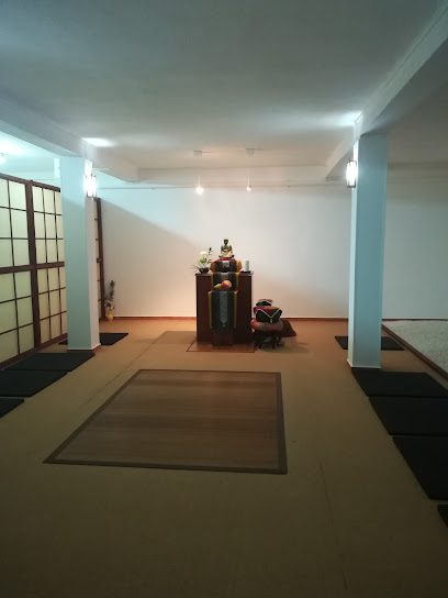 Yoga Terapéutico Sevilla: Descubre los beneficios de este centro de yoga en tu bienestar