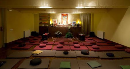 Centro de Meditación Dharmadhatu: Descubre la paz interior a través de nuestras prácticas de meditación