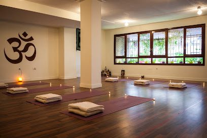 Yoga Goa: Descubre el Mejor Centro de Yoga en Goa para Alcanzar la Paz Interior