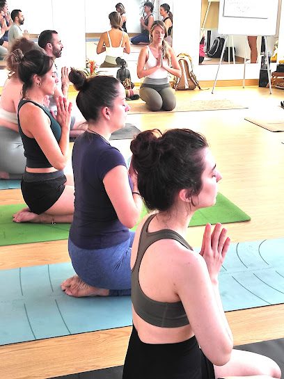 yogasalud: Descubre los beneficios del yoga en nuestro centro especializado