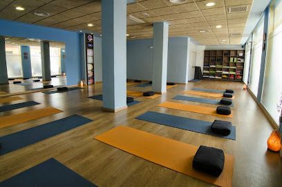 Centro de Yoga Iturbi: Clases de Hatha Yoga para mejorar tu bienestar
