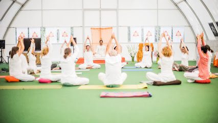 Centro Shrivivek Yoga Integral Barcelona: Descubre el mejor lugar para practicar yoga en la ciudad