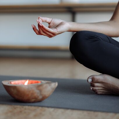 Estudio de yoga en Plasencia Anahata: Descubre el equilibrio y bienestar en nuestro centro de yoga