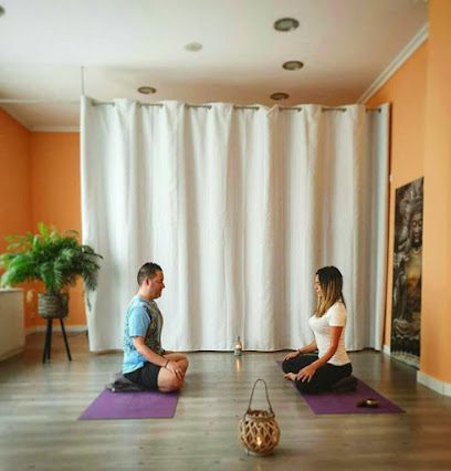 Mariana Simón Quiromasaje & Yoga: Descubre el mejor centro de yoga para equilibrar cuerpo y mente