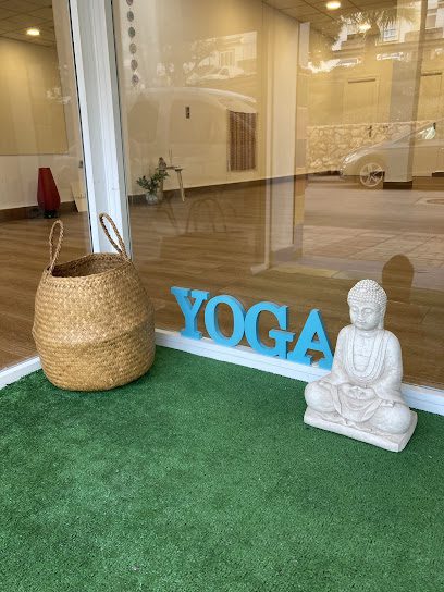 viviendolavidayoga: El mejor centro de yoga para encontrar paz y bienestar