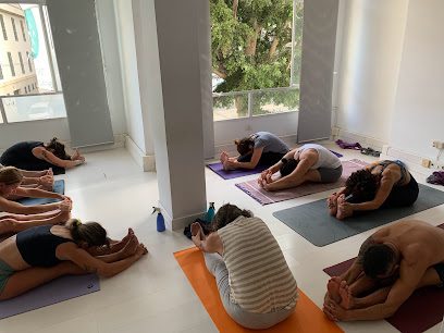 Tenerife Ashtanga Shala: Tu centro de yoga en la isla donde encontrar paz y equilibrio