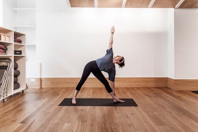 OMY Ondarreta Yoga: Tu centro de yoga, descubre los beneficios del yoga con nosotros
