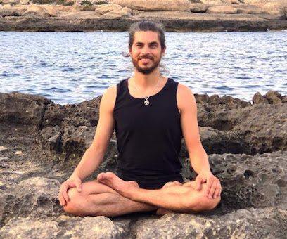 Yoga Menorca: Centro de Yoga para encontrar paz y bienestar en la isla mediterránea
