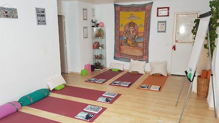 Centro de Yoga: Medicina Ayurveda & Yoga by Camilla Anker – Encuentra la armonía y bienestar en nuestro espacio