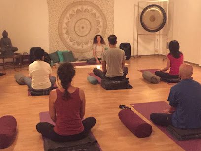 SALA SUNIE: Descubre el mejor centro de yoga para encontrar paz y bienestar