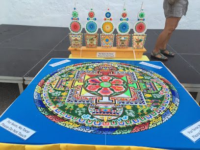 Centro Budista Tibetano Ganden Choeling Menorca: Descubre el camino hacia la paz interior en nuestro centro de meditación