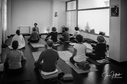 Casa del Yoga: Centro de Yoga para alcanzar la armonía y bienestar