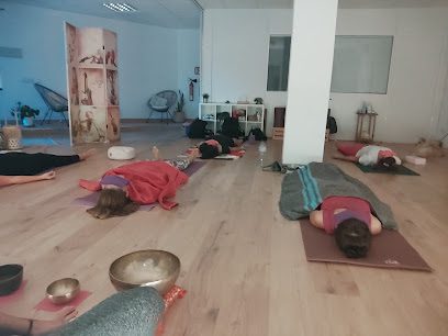 Bambú Yoga y Meditación: Tu centro de yoga para encontrar paz y equilibrio