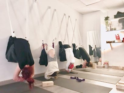 Makalu Yoga Alcoy: Descubre el mejor centro de yoga en Alcoy para encontrar paz y bienestar