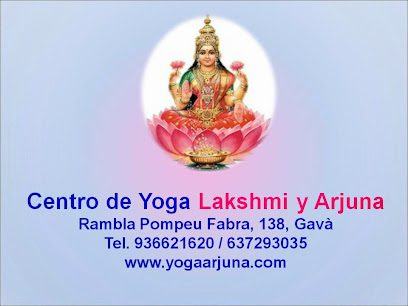 Centro de Yoga y Terapias Naturales Lakshmi y Arjuna: Descubre el equilibrio y bienestar en nuestro centro de yoga