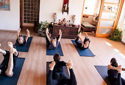 Yoga Veda: Descubre el mejor centro de yoga para equilibrar cuerpo y mente