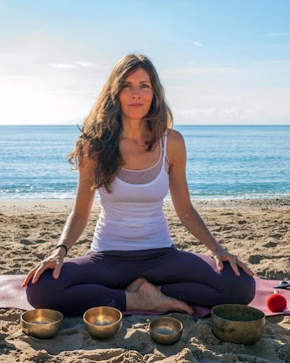 Antonia Lorente Yoga & Sonido: Expertos en Instructor/a de Yoga para mejorar tu bienestar físico y mental