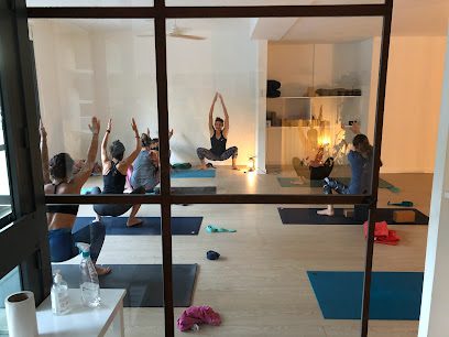 Deva Shala: Centro de yoga en Palma de Mallorca especializado en Ashtanga yoga
